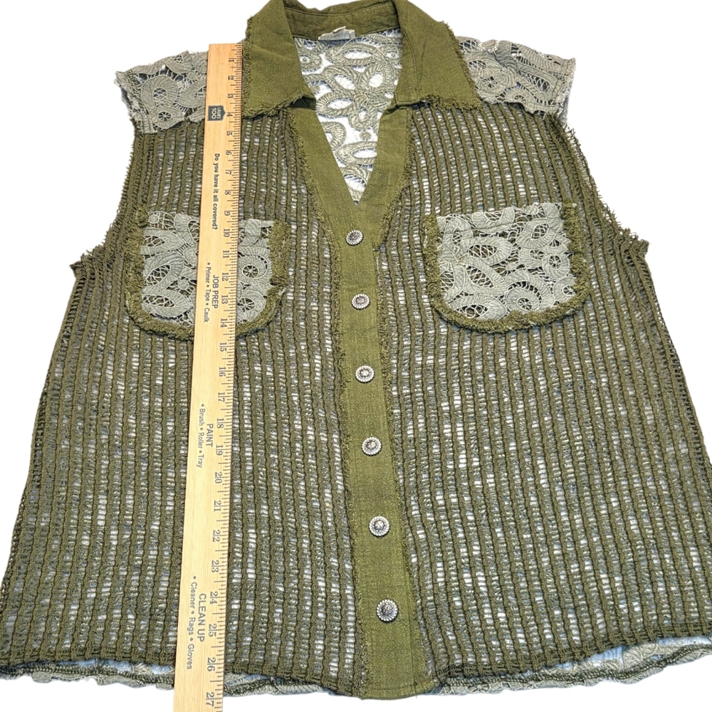 POL Button Down Crochet Patchwork Knit Vest Green… - image 8